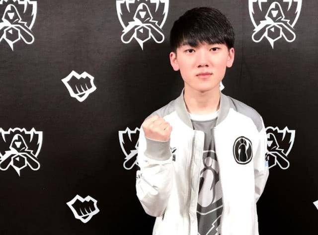 不仅加强了 不仅加强了