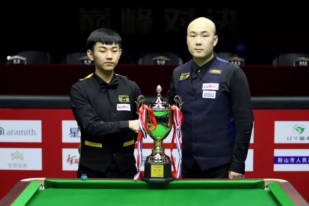 火箭队正逐 火箭队正逐